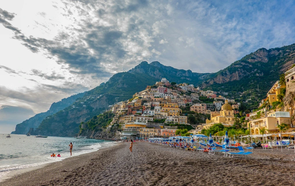 Fegina, un giorno davanti al mare